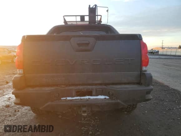 2005 Chevrolet Avalanche LS with VIN 3GNEK12T75G278918, listed as a Copart auction lot 87977525 with 160,872 mi miles and Clean title. Bid and sale history available at DreamBid. Image 6.