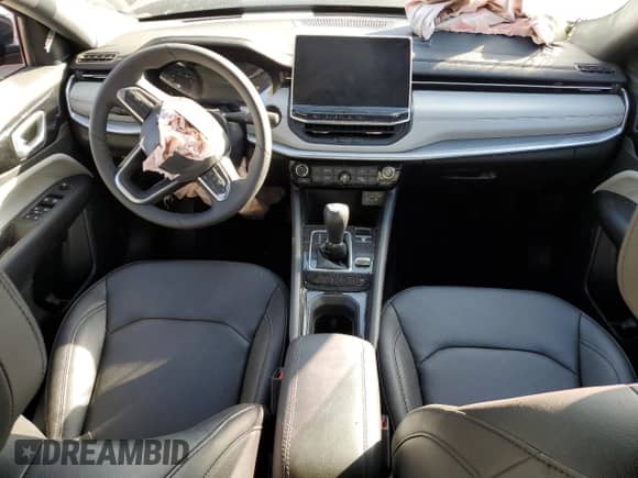 2025 Jeep Compass Limited с VIN 3C4NJDCN9ST577035, выставлен на аукционе Copart как лот 85200915 с пробегом Не указан миль и На запчасти • Non repairable. История ставок и продаж доступна на DreamBid. Изображение 8.