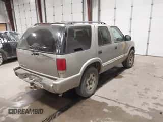 2004 Chevrolet Blazer LS с VIN 1GNDT13X54K126718, выставлен на аукционе IAAI как лот 43332890 с пробегом 201 409 миль миль и . История ставок и продаж доступна на DreamBid. Изображение 4.