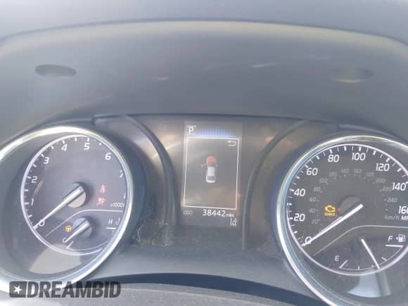 2019 Toyota Camry SE z VIN 4T1B11HK5KU261813, wystawiony jako IAAI lot #43349511 z przebiegiem 38 442 mil mil oraz . Historia ofert i sprzedaży dostępna na DreamBid. Obrazek 7.