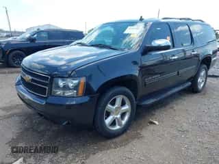 2012 Chevrolet Suburban LT z VIN 1GNSKJE72CR163433, wystawiony jako IAAI lot #42951300 z przebiegiem 244 156 mil mil oraz . Historia ofert i sprzedaży dostępna na DreamBid. Obrazek 2.