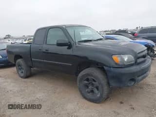2006 Toyota Tundra SR5 z VIN 5TBRT34116S483502, wystawiony jako IAAI lot #43402135 z przebiegiem 83 164 mil mil oraz . Historia ofert i sprzedaży dostępna na DreamBid. Obrazek 1.