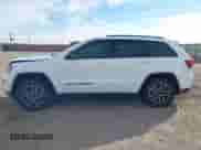 2019 Jeep Grand Cherokee Trailhawk z VIN 1C4RJFLG7KC726830, wystawiony jako IAAI lot #41448850 z przebiegiem 97 218 mil mil oraz . Historia ofert i sprzedaży dostępna na DreamBid. Obrazek 14.