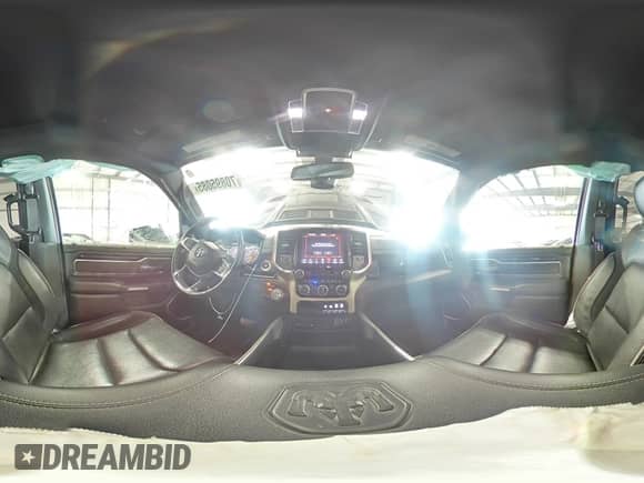 2019 Ram 1500 Laramie с VIN 1C6SRFJT0KN555621, выставлен на аукционе Copart как лот 70895085 с пробегом 66 948 миль миль и Списание • Salvage title. История ставок и продаж доступна на DreamBid. Изображение 14.