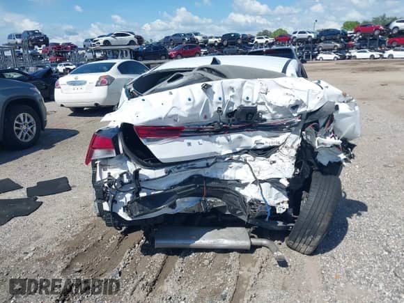 2021 Hyundai Elantra Blue with VIN KMHLM4AJ1MU010062, listed as a IAAI auction lot 42959580 with 85,572 mi miles and . Bid and sale history available at DreamBid. Image 17.