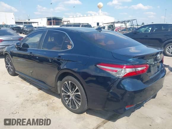 2019 Toyota Camry SE z VIN 4T1B11HK5KU709158, wystawiony jako IAAI lot #43355088 z przebiegiem 108 413 mil mil oraz . Historia ofert i sprzedaży dostępna na DreamBid. Obrazek 3.