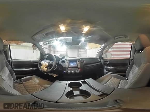2019 Toyota Tundra SR с VIN 5TFUM5F19KX080802, выставлен на аукционе Copart как лот 87034514 с пробегом 54 911 миль миль и Списание • Salvage title. История ставок и продаж доступна на DreamBid. Изображение 13.