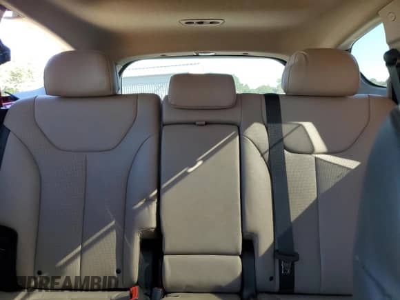 2020 Hyundai Santa Fe SEL z VIN 5NMS3CAA0LH286140, wystawiony jako Copart lot #70093935 z przebiegiem 48 136 mil mil oraz Szkoda całkowita • Salvage title. Historia ofert i sprzedaży dostępna na DreamBid. Obrazek 10.