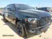 2021 Ram 1500 Big Horn с VIN 1C6RREFT1MN769814, выставлен на аукционе IAAI как лот 42052424 с пробегом 71 958 миль миль и . История ставок и продаж доступна на DreamBid. Изображение 1.