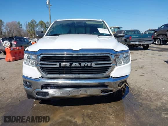 2020 Ram 1500 Big Horn z VIN 1C6RREBT3LN252583, wystawiony jako IAAI lot #41767035 z przebiegiem 218 563 mil mil oraz . Historia ofert i sprzedaży dostępna na DreamBid. Obrazek 12.