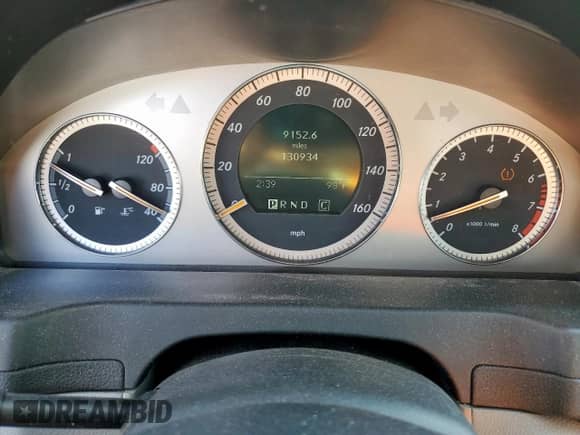 2008 Mercedes-Benz C 300 Sport z VIN WDDGF81X18F090264, wystawiony jako Copart lot #81241495 z przebiegiem 130 934 mil mil oraz Szkoda całkowita • Salvage title. Historia ofert i sprzedaży dostępna na DreamBid. Obrazek 9.