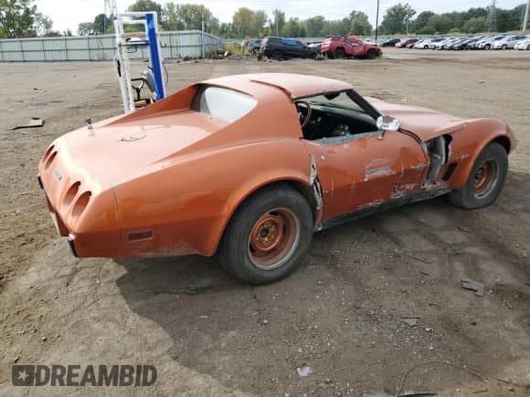1977 Chevrolet Corvette с VIN 1Z37L7S419733, выставлен на аукционе Copart как лот 71966844 с пробегом 74 870 миль миль и Списание • Salvage title. История ставок и продаж доступна на DreamBid. Изображение 3.