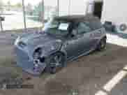 2003 MINI Hardtop S z VIN WMWRE33483TD67403, wystawiony jako IAAI lot #42846666 z przebiegiem Nie podano mil oraz . Historia ofert i sprzedaży dostępna na DreamBid. Obrazek 2.