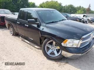2018 Ram 1500 Big Horn z VIN 1C6RR7GG5JS306987, wystawiony jako IAAI lot #42909977 z przebiegiem 120 955 mil mil oraz . Historia ofert i sprzedaży dostępna na DreamBid. Obrazek 1.