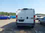 2018 Ram ProMaster Cargo z VIN 3C6TRVAG9JE117796, wystawiony jako IAAI lot #42776264 z przebiegiem 82 942 mil mil oraz . Historia ofert i sprzedaży dostępna na DreamBid. Obrazek 15.