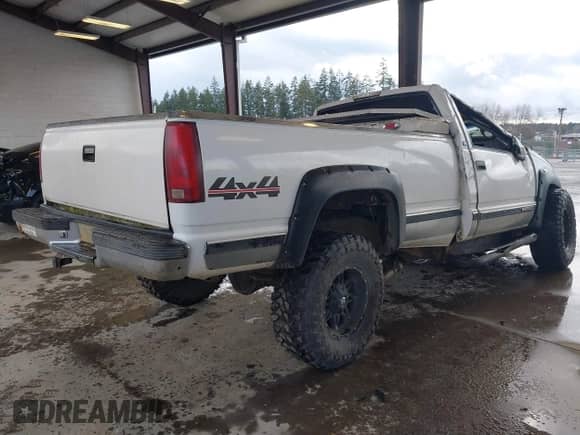 1997 Chevrolet Silverado 2500 с VIN 1GCGK24R4VE160857, выставлен на аукционе IAAI как лот 41798803 с пробегом 272 908 миль миль и . История ставок и продаж доступна на DreamBid. Изображение 4.