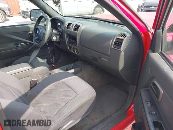 2005 Chevrolet Colorado 1SB LS Z85 z VIN 1GCCS136358223042, wystawiony jako IAAI lot #42457920 z przebiegiem 159 492 mil mil oraz . Historia ofert i sprzedaży dostępna na DreamBid. Obrazek 5.