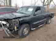 2003 GMC Sierra 1500 SLE с VIN 1GTEK19T53E241692, выставлен на аукционе IAAI как лот 41140059 с пробегом 106 472 миль миль и . История ставок и продаж доступна на DreamBid. Изображение 2.