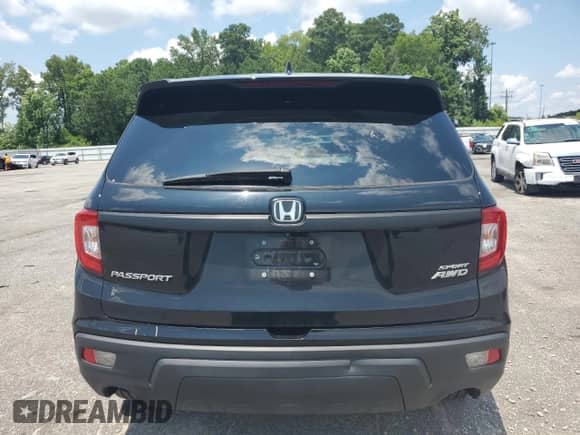 2021 Honda Passport Sport with VIN 5FNYF8H25MB023853, listed as a Copart auction lot 59567505 with 69,850 mi miles and Non repairable. Bid and sale history available at DreamBid. Image 6.