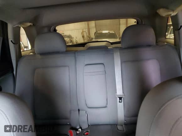 2009 Saturn VUE I4 z VIN 3GSCL93Z09S572876, wystawiony jako Copart lot #66427564 z przebiegiem 180 727 mil mil oraz Czysty tytuł • Clean title. Historia ofert i sprzedaży dostępna na DreamBid. Obrazek 10.