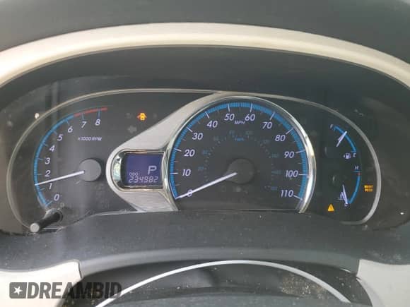 2011 Toyota Sienna XLE with VIN 5TDYK3DC4BS071771, listed as a Copart auction lot 84828875 with 234,982 mi miles and Salvage title. Bid and sale history available at DreamBid. Image 9.