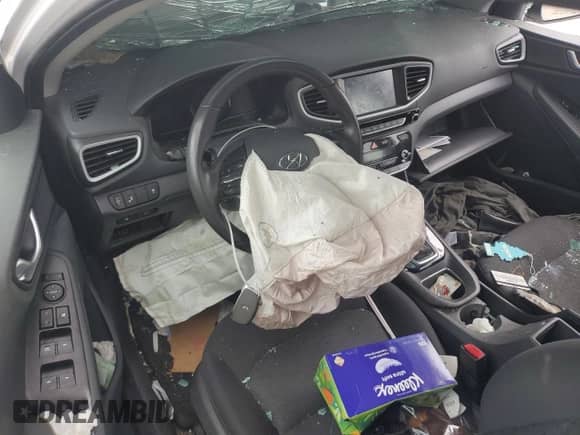 2017 Hyundai Ioniq SEL z VIN KMHC75LC7HU039356, wystawiony jako Copart lot #67955265 z przebiegiem Nie podano mil oraz Szkoda całkowita • Salvage title. Historia ofert i sprzedaży dostępna na DreamBid. Obrazek 8.