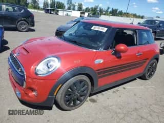 2018 MINI Hardtop Cooper S с VIN WMWXP7C53J2A47314, выставлен на аукционе Copart как лот 68786195 с пробегом 47 673 миль миль и Списание • Salvage title. История ставок и продаж доступна на DreamBid. Изображение 1.