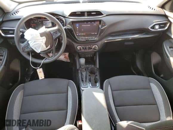 2022 Chevrolet TrailBlazer LT with VIN KL79MRSL5NB138388, listed as a Copart auction lot 66871545 with 41,502 mi miles and Salvage title. Bid and sale history available at DreamBid. Image 8.