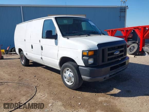 2011 Ford Econoline Cargo Commercial с VIN 1FTNE1EWXBDA09164, выставлен на аукционе IAAI как лот 43104491 с пробегом 121 723 миль миль и . История ставок и продаж доступна на DreamBid. Изображение 1.