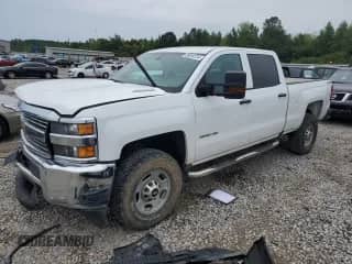 2016 Chevrolet Silverado 2500HD Work Truck z VIN 1GC1KUE84GF139477, wystawiony jako Copart lot #69049734 z przebiegiem 139 037 mil mil oraz Szkoda całkowita • Salvage title. Historia ofert i sprzedaży dostępna na DreamBid. Obrazek 1.
