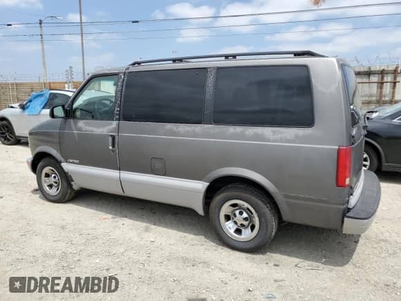 1999 Chevrolet Astro z VIN 1GNDM19WXXB114838, wystawiony jako Copart lot #55070715 z przebiegiem Nie podano mil oraz Szkoda całkowita • Salvage title. Historia ofert i sprzedaży dostępna na DreamBid. Obrazek 2.
