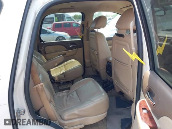 2014 Chevrolet Tahoe LTZ с VIN 1GNSCCE00ER143700, выставлен на аукционе IAAI как лот 43177090 с пробегом 134 563 миль миль и . История ставок и продаж доступна на DreamBid. Изображение 8.