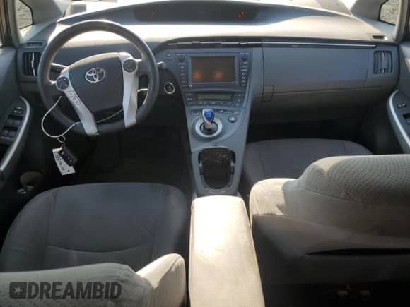 2010 Toyota Prius III с VIN JTDKN3DU3A0075690, выставлен на аукционе Copart как лот 84264165 с пробегом 199 172 миль миль и Списание • Salvage title. История ставок и продаж доступна на DreamBid. Изображение 8.