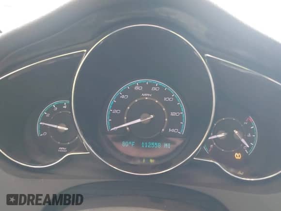 2010 Chevrolet Malibu 2LT z VIN 1G1ZD5EB6AF143030, wystawiony jako IAAI lot #43394355 z przebiegiem 112 558 mil mil oraz . Historia ofert i sprzedaży dostępna na DreamBid. Obrazek 7.