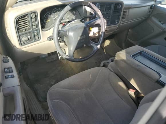 2001 GMC Sierra 1500 SLE с VIN 1GTEK19TX1E171748, выставлен на аукционе Copart как лот 87472915 с пробегом Не указан миль и Чистый • Clean title. История ставок и продаж доступна на DreamBid. Изображение 8.