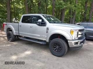 2017 Ford F-250 Lariat с VIN 1FT7W2BT7HEC06656, выставлен на аукционе IAAI как лот 42826452 с пробегом 123 947 миль миль и . История ставок и продаж доступна на DreamBid. Изображение 1.
