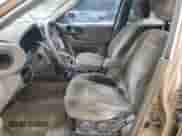 2001 Hyundai Santa Fe GLS с VIN KM8SC83D61U039954, выставлен на аукционе Copart как лот 86175224 с пробегом 378 265 миль миль и Списание • Salvage title. История ставок и продаж доступна на DreamBid. Изображение 7.