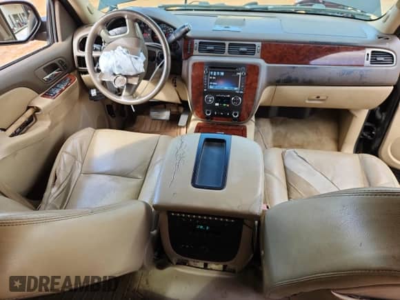 2014 Chevrolet Tahoe LTZ с VIN 1GNSCCE08ER216358, выставлен на аукционе Copart как лот 82157845 с пробегом 216 223 миль миль и Списание • Salvage title. История ставок и продаж доступна на DreamBid. Изображение 8.