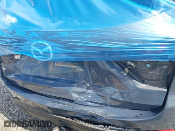 2022 Mazda CX-5 S Preferred z VIN JM3KFBCM4N0532335, wystawiony jako IAAI lot #42507024 z przebiegiem Nie podano mil oraz . Historia ofert i sprzedaży dostępna na DreamBid. Obrazek 16.