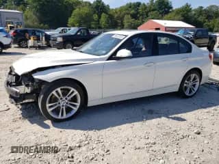 2016 BMW 3 Series 328i xDrive с VIN WBA8E3G59GNT78870, выставлен на аукционе Copart как лот 70672015 с пробегом 47 262 миль миль и Списание • Salvage title. История ставок и продаж доступна на DreamBid. Изображение 1.