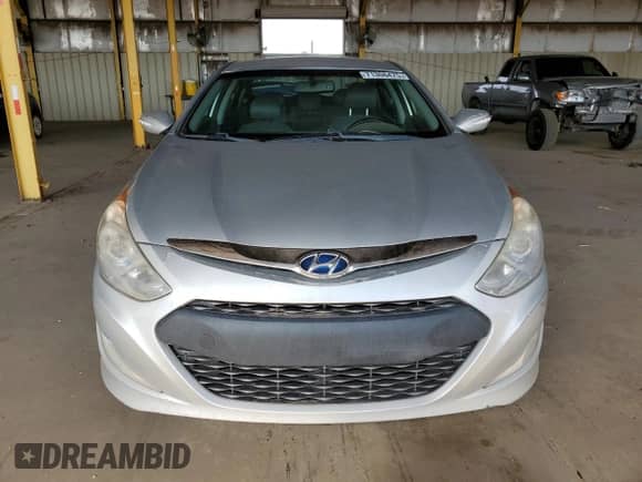 2013 Hyundai Sonata Limited z VIN KMHEC4A40DA098092, wystawiony jako Copart lot #71308475 z przebiegiem 146 492 mil mil oraz Czysty tytuł • Clean title. Historia ofert i sprzedaży dostępna na DreamBid. Obrazek 5.