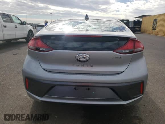 2020 Hyundai Ioniq SE с VIN KMHC75LC7LU232941, выставлен на аукционе Copart как лот 74970583 с пробегом 118 439 миль миль и . История ставок и продаж доступна на DreamBid. Изображение 6.