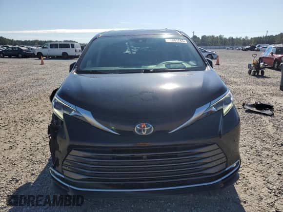 2022 Toyota Sienna Platinum с VIN 5TDERKEC1NS088829, выставлен на аукционе Copart как лот 71081745 с пробегом 38 339 миль миль и Списание • Salvage title. История ставок и продаж доступна на DreamBid. Изображение 5.