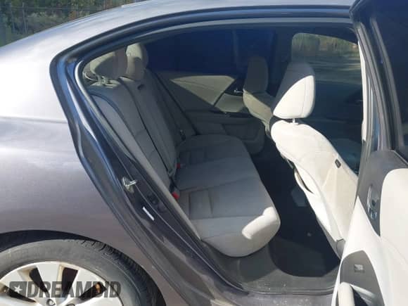 2014 Honda Accord EX z VIN 1HGCR2F74EA225883, wystawiony jako IAAI lot #43366901 z przebiegiem 136 878 mil mil oraz . Historia ofert i sprzedaży dostępna na DreamBid. Obrazek 8.