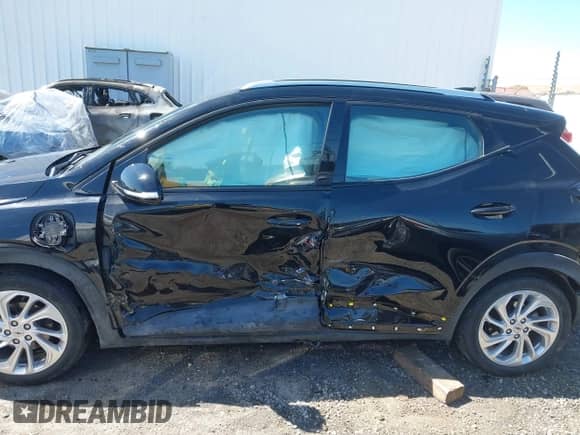 2022 Chevrolet Bolt EUV LT with VIN 1G1FY6S04N4134974, listed as a IAAI auction lot 42519866 with 27,864 mi miles and . Bid and sale history available at DreamBid. Image 15.