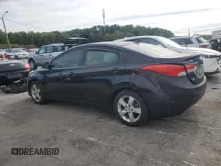 2011 Hyundai Elantra GLS z VIN KMHDH4AE5BU092418, wystawiony jako Copart lot #82402285 z przebiegiem 154 328 mil mil oraz Czysty tytuł • Clean title. Historia ofert i sprzedaży dostępna na DreamBid. Obrazek 2.