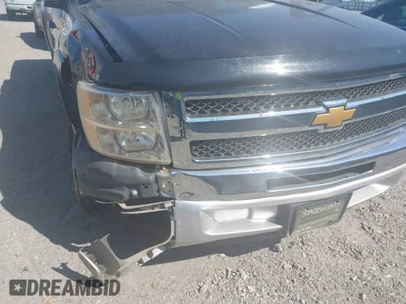 2013 Chevrolet Silverado 1500 LT z VIN 1GCRCSE08DZ122187, wystawiony jako IAAI lot #43432881 z przebiegiem 115 777 mil mil oraz . Historia ofert i sprzedaży dostępna na DreamBid. Obrazek 17.