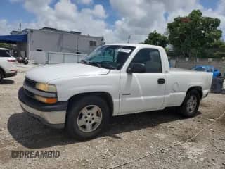 2000 Chevrolet Silverado 1500 z VIN 1GCEC14V8YZ305276, wystawiony jako Copart lot #65171815 z przebiegiem 165 310 mil mil oraz Szkoda całkowita • Salvage title. Historia ofert i sprzedaży dostępna na DreamBid. Obrazek 1.