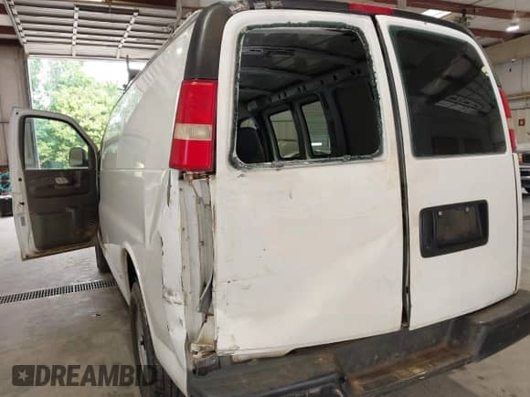 2007 Chevrolet Express Cargo с VIN 1GCGG25V571244967, выставлен на аукционе IAAI как лот 42962929 с пробегом 256 553 миль миль и . История ставок и продаж доступна на DreamBid. Изображение 6.