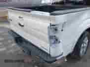 2013 Ford F-150 XL z VIN 1FTFW1CF1DFC39316, wystawiony jako IAAI lot #43378894 z przebiegiem 326 809 mil mil oraz . Historia ofert i sprzedaży dostępna na DreamBid. Obrazek 18.